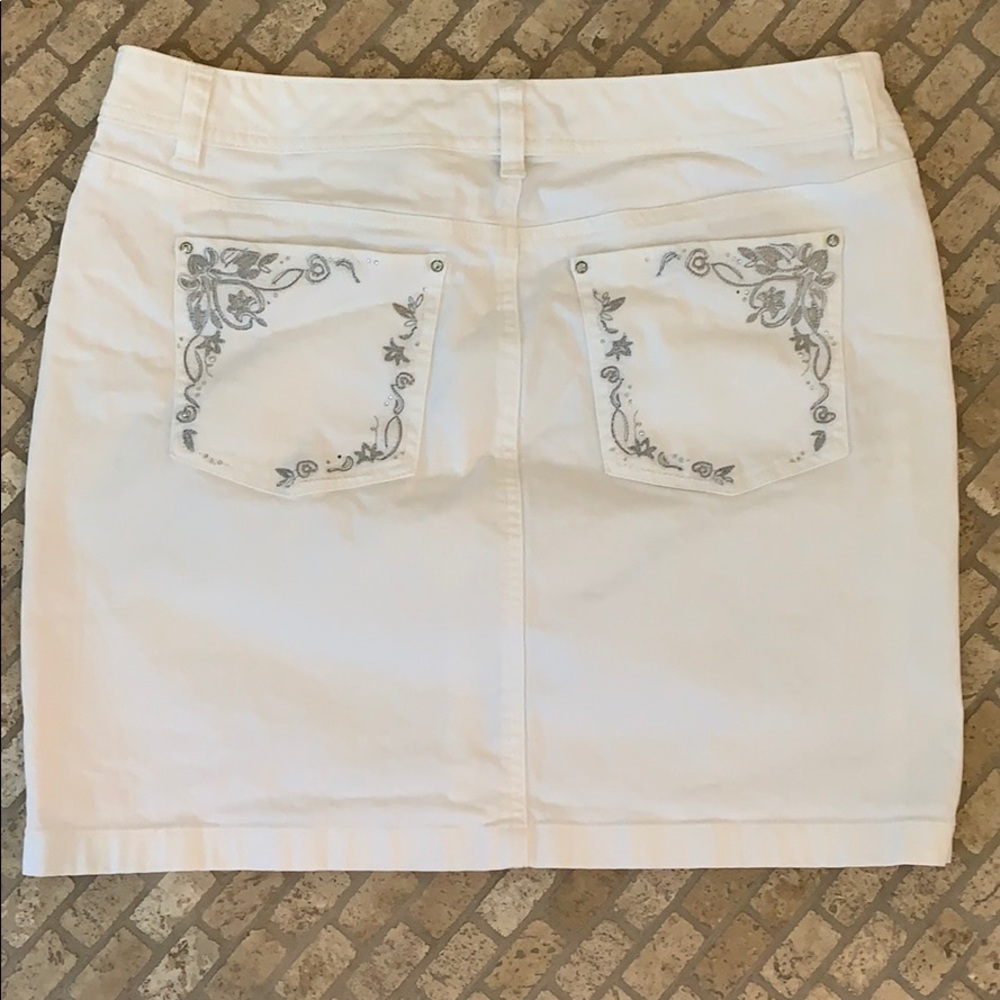 White House Black Market Jean Skirt - Picture 2 of 4
